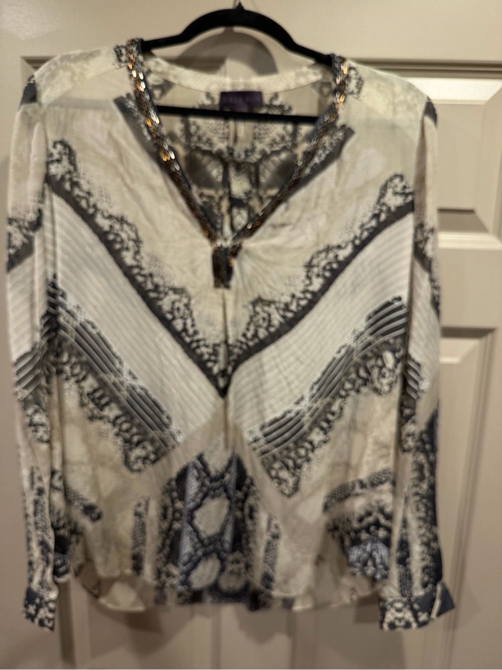 Hale Bob Beaded 💯 Silk Womens Cream and Black Printed V-Neck Long-Sleeve Tunic